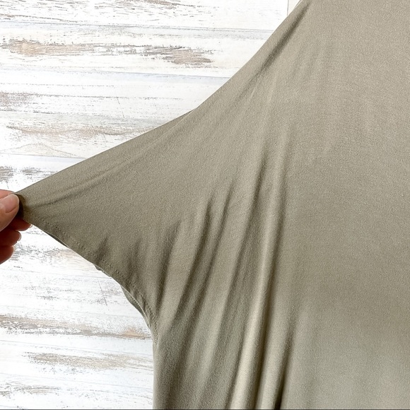 DOUBLE ZERO | Oversized Relaxed Fit V Neck Top Light Green - Picture 6 of 6